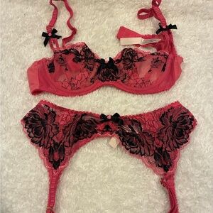 Agent Provocateur Yara Lingerie Set